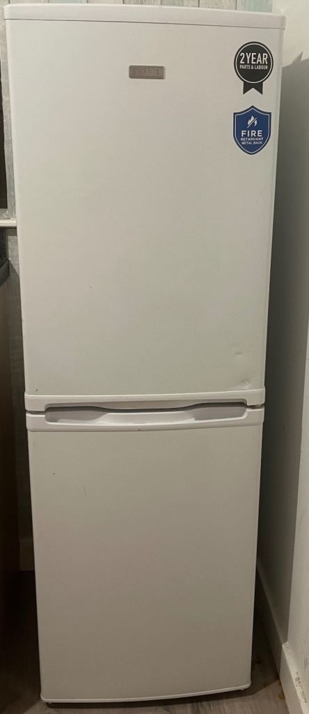 Fridge freezer 