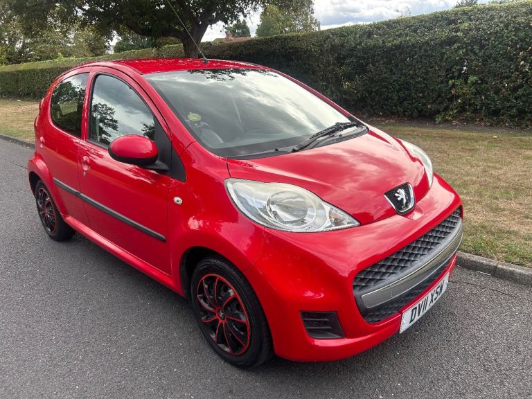 Peugeot, 107, Hatchback, 2011, Manual, 998 (cc), 5 doors