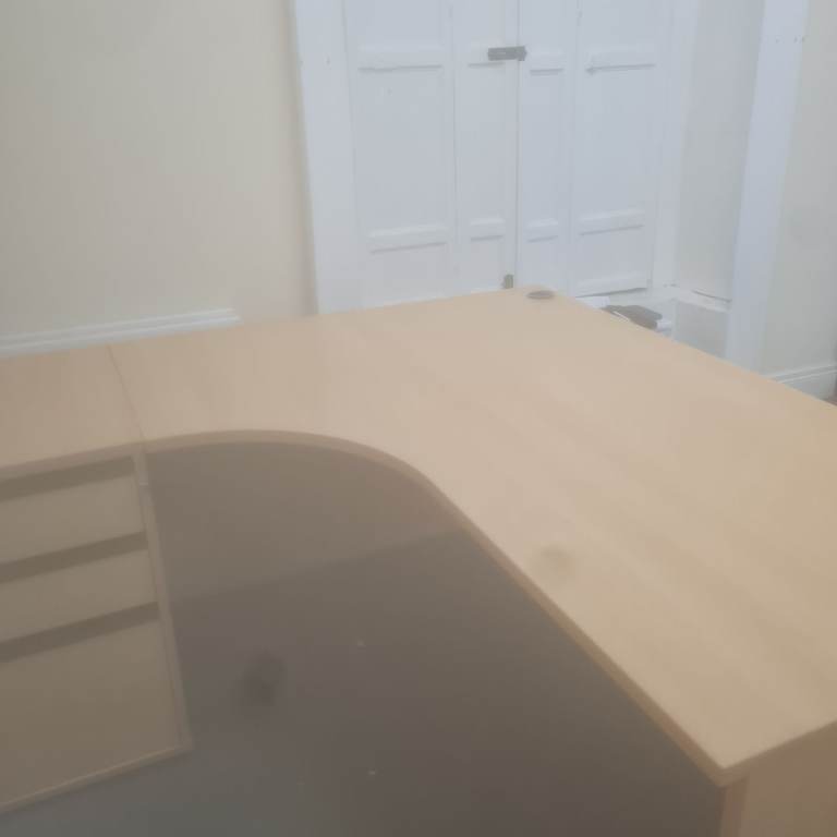 Beech managers corner office desks with 