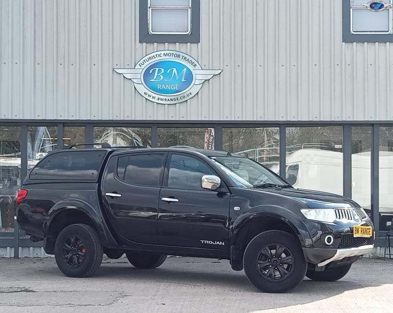MITSUBISHI L200 2.5 DI-D Trojan Black Manual Diesel 2013
