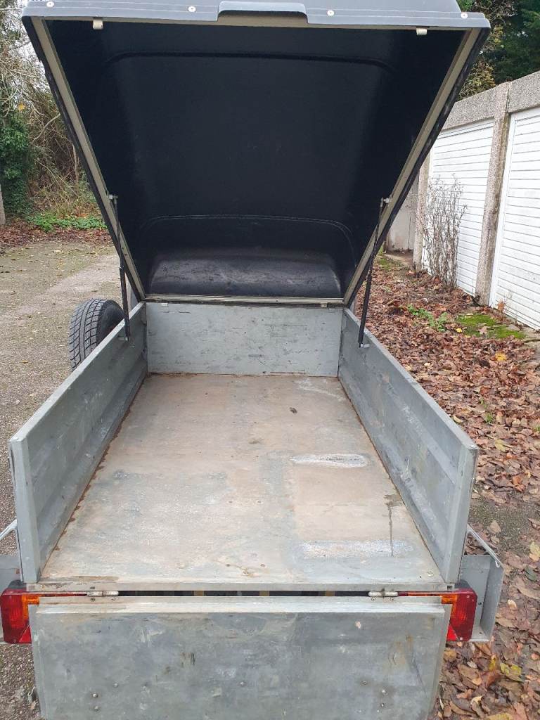 Franc 5x3 trailer with lockable hard top
