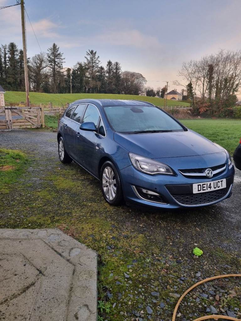 Vauxhall, ASTRA, Estate, 2014, Manual, 1956 (cc), 5 doors