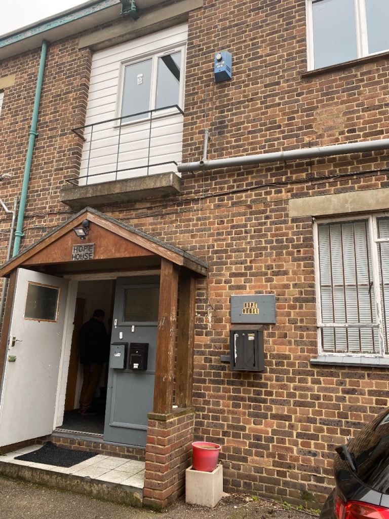 Commercial premises available to let 