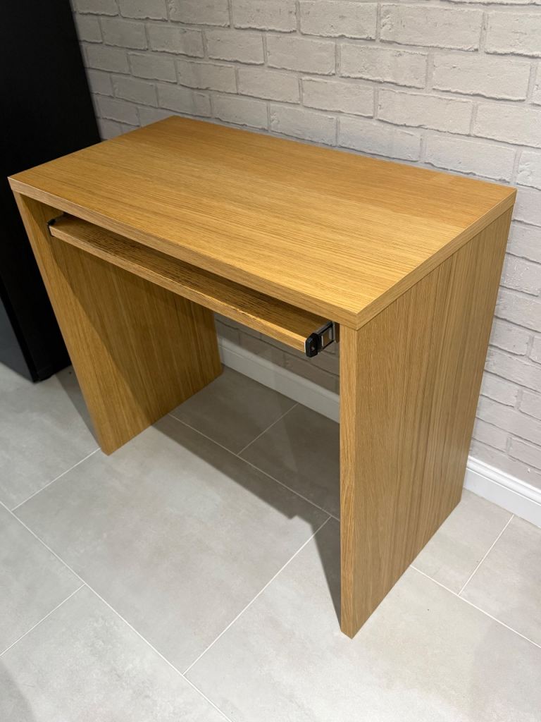 Small Computer Desk with keyboard tray