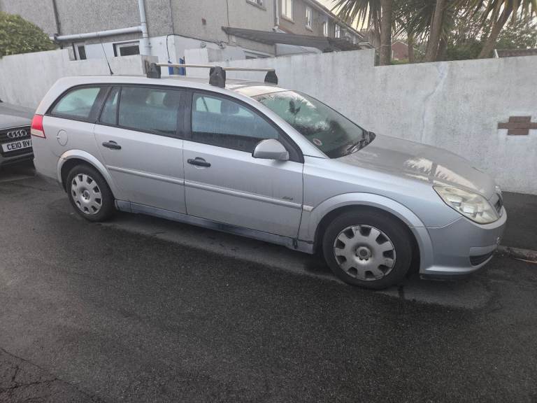 Vauxhall vectra 1.9cdti spares or repairs 