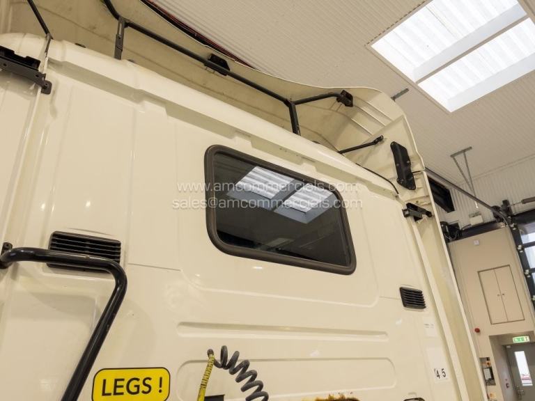 2016 (65) SCANIA P360 4X2 SLEEPER CAB