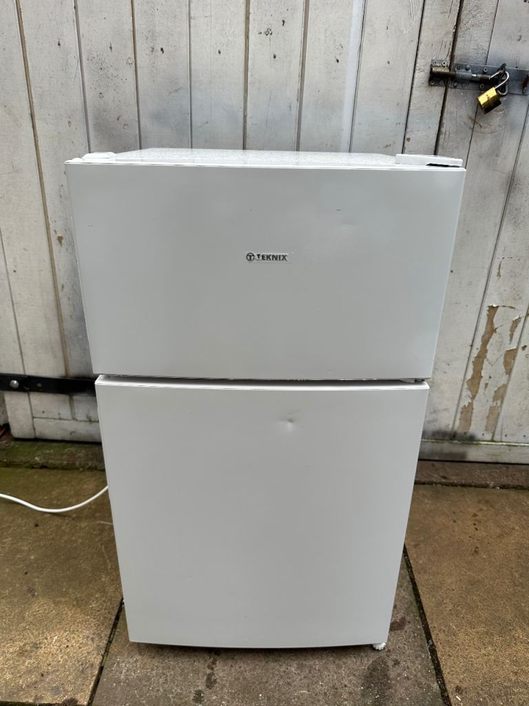 Teknix Under Counter Fridge Freezer 