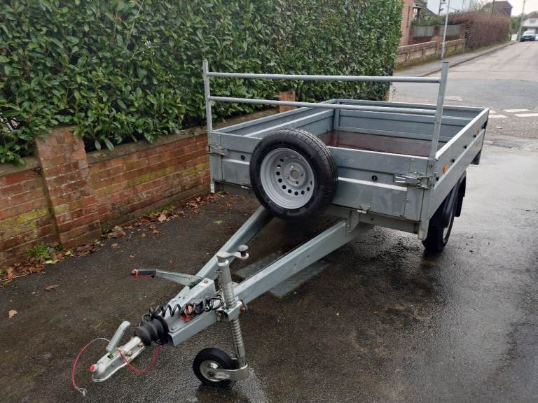 1000kg braked trailer