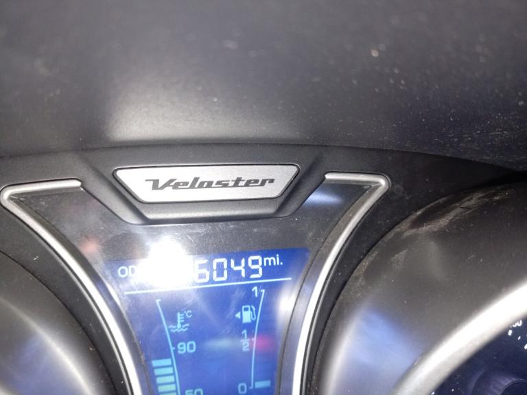 2012 Hyundai Veloster 1.6 GDi Sport TOP CONDITION NO DENTS NO SCRATCHES CAN SECURE 24/7 ON NET  C...