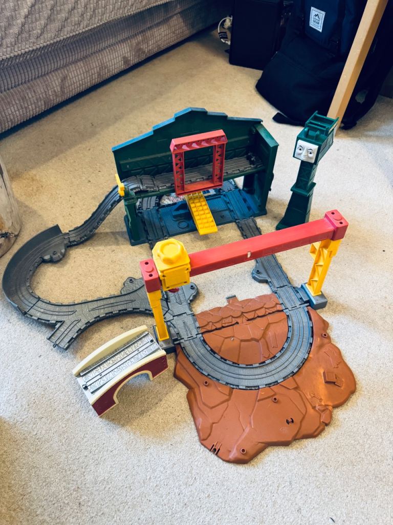 Retro Thomas the Tank Engine set with cast iron trains 