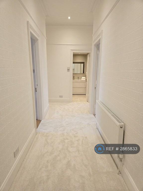 3 bedroom flat in Brisbane St, Greenock, PA16 (3 bed) (#2865833)