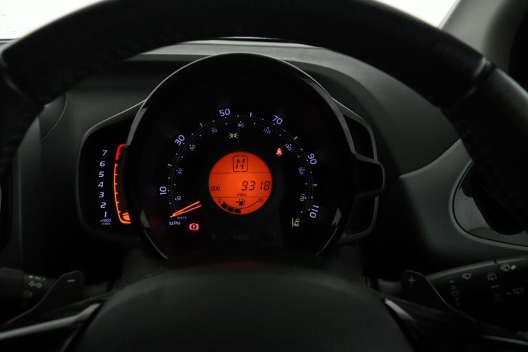 2020 Toyota AYGO 1.0 VVT-i X-Clusiv 5dr x-shift HATCHBACK PETROL Automatic