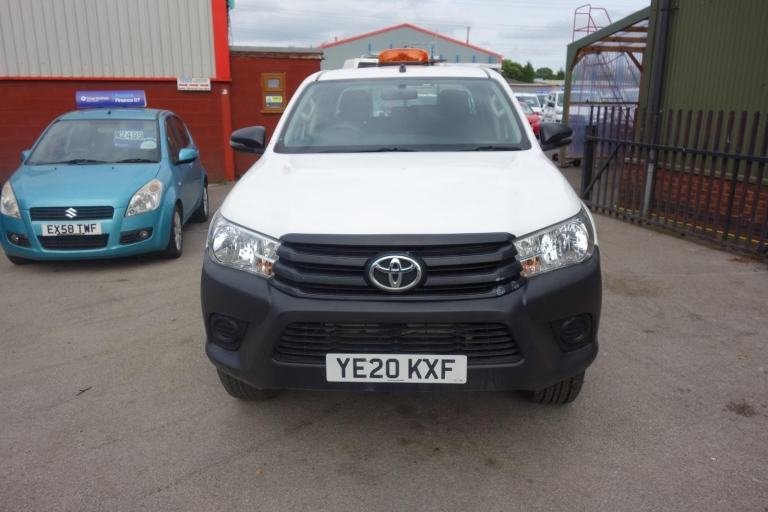 Toyota Hilux 2.4 D-4D Active Pickup Extended Cab 4dr Diesel Manual 4W... 2020/20