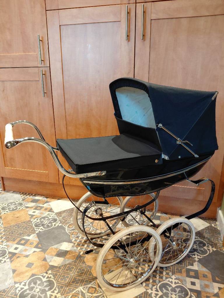 VINTAGE SILVER CROSS DOLLS PRAM