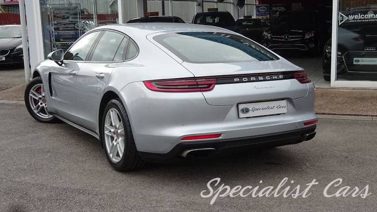 2017 Porsche Panamera 3.0 V6 4 Saloon 5dr Petrol PDK 4WD Euro 6 (s/s) (330 ps) Hatchback Petrol A...