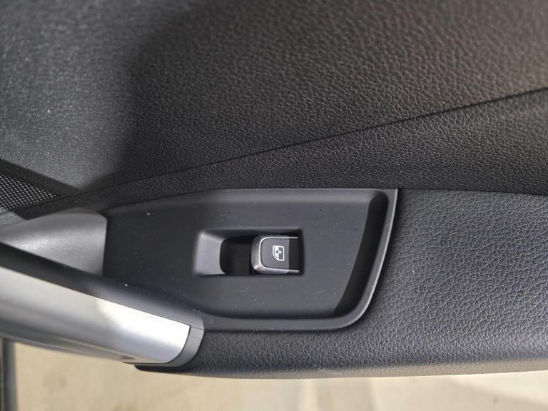 2021 Audi Q2 1.5 TFSI CoD 35 S line S Tronic Euro 6 (s/s) 5dr ESTATE Petrol Automatic