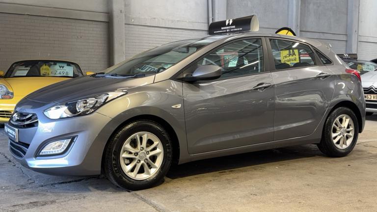 HYUNDAI I30 1.6 CRDi Blue Drive Active Diesel Grey 5dr LOWTAX+8 STAMPS+CRUISE