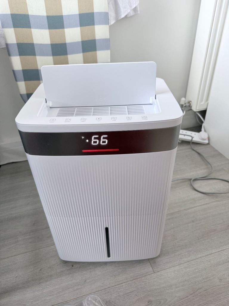 COSTWAY Dehumidifier - White NEW