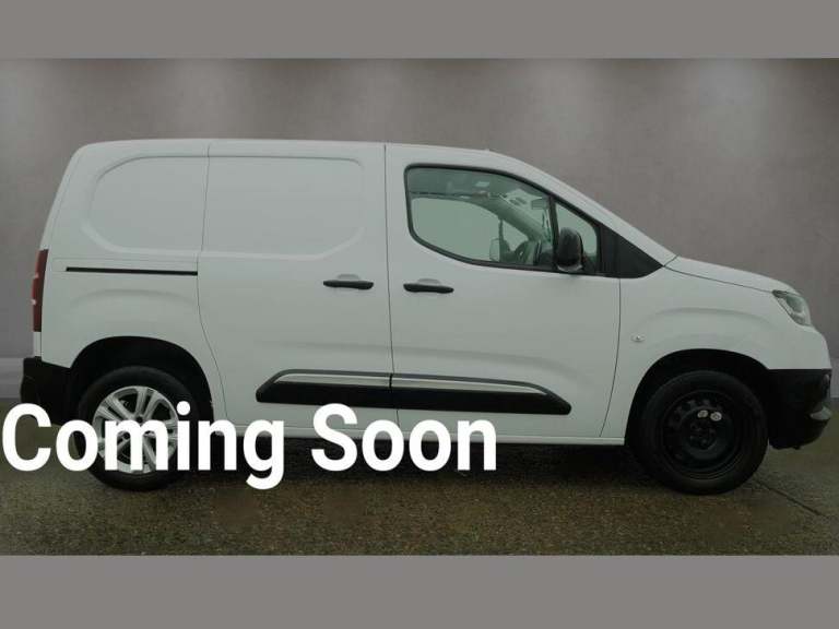 2024 Toyota ProAce 1.5D 130 Design Van Auto PANEL VAN DIESEL Automatic