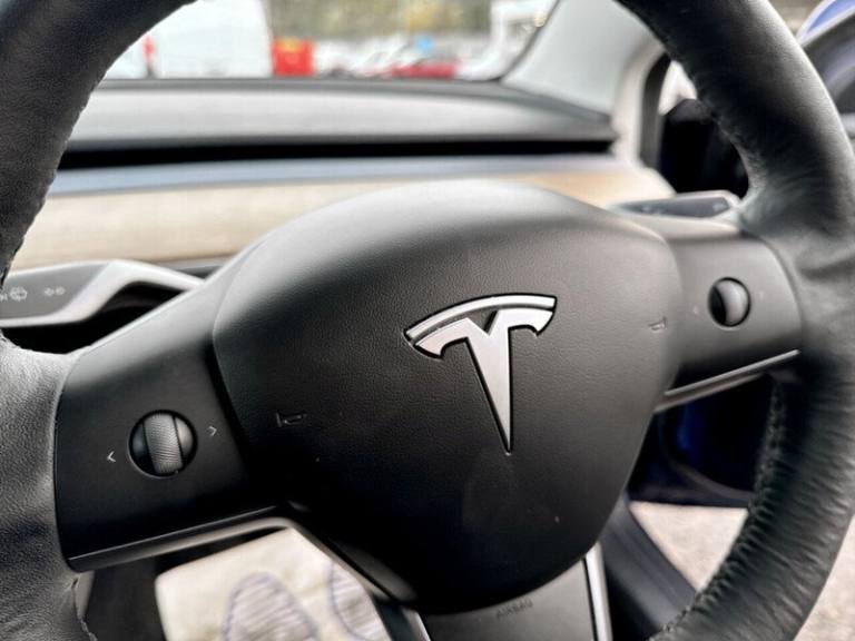 2022 Tesla Model 3 Long Range Saloon Electric Automatic