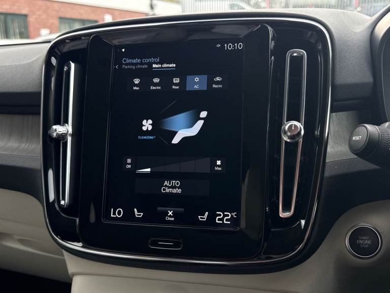 2022 Volvo XC40 2.0 B4P Inscription 5dr AWD Auto [7 speed] ESTATE PETROL Automatic