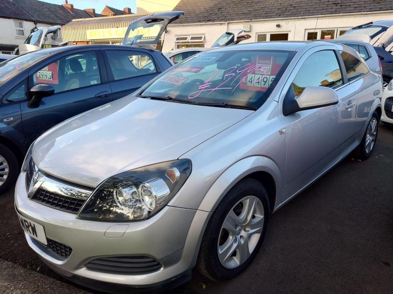2011 Vauxhall Astra 1.6i 16v Exclusiv Sport Hatch 3dr HATCHBACK Petrol Manual