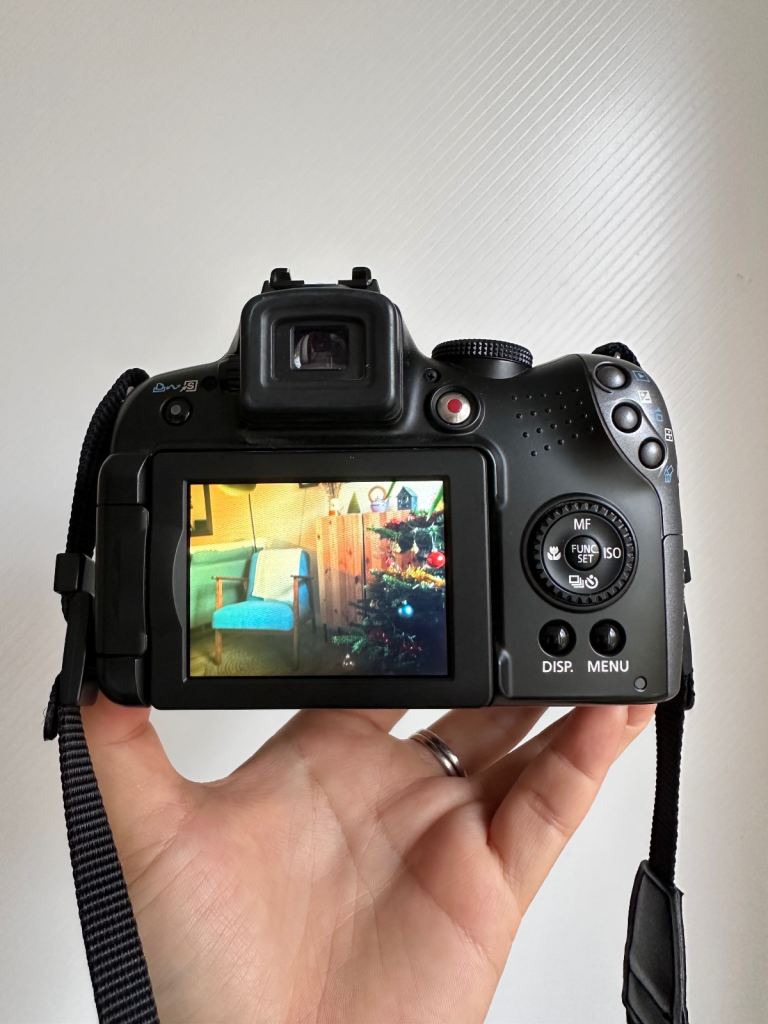 Canon PowerShot SX10 IS – Near New Condition 