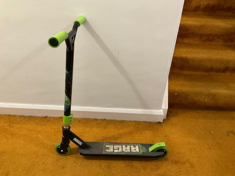 Rage stunt scooter