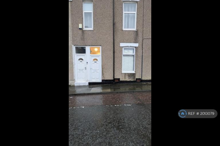 1 bedroom flat in East George Potts Street, South Shields, NE33 (1 bed) (#2013079)