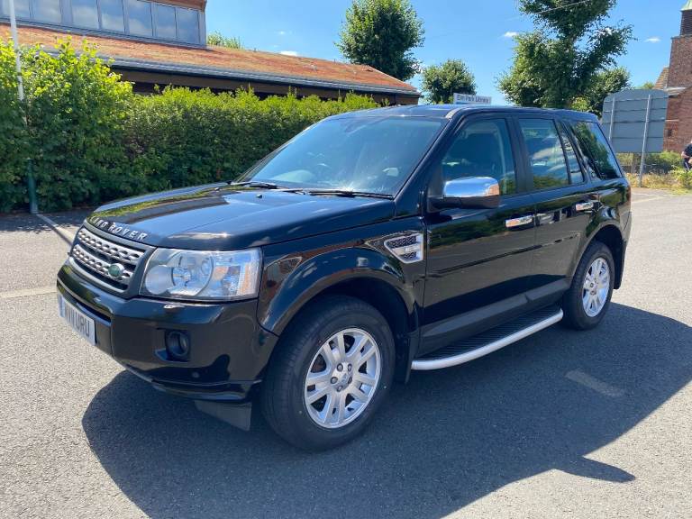 LANDROVER FREELANDER  2 2.2 TD4 XS  AUTO  IN VGC  NEW CAMBELT  NEW SERVICE  WARRANTY GIVEN