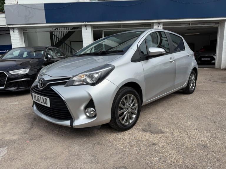  Toyota Yaris 1.33 VVT-i Icon 5dr - FTSH - AIR CON -ALLOYS - REAR CAMERA