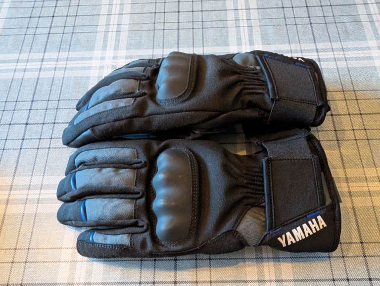 Yamaha MT Motorcycle gloves - Small - Can post