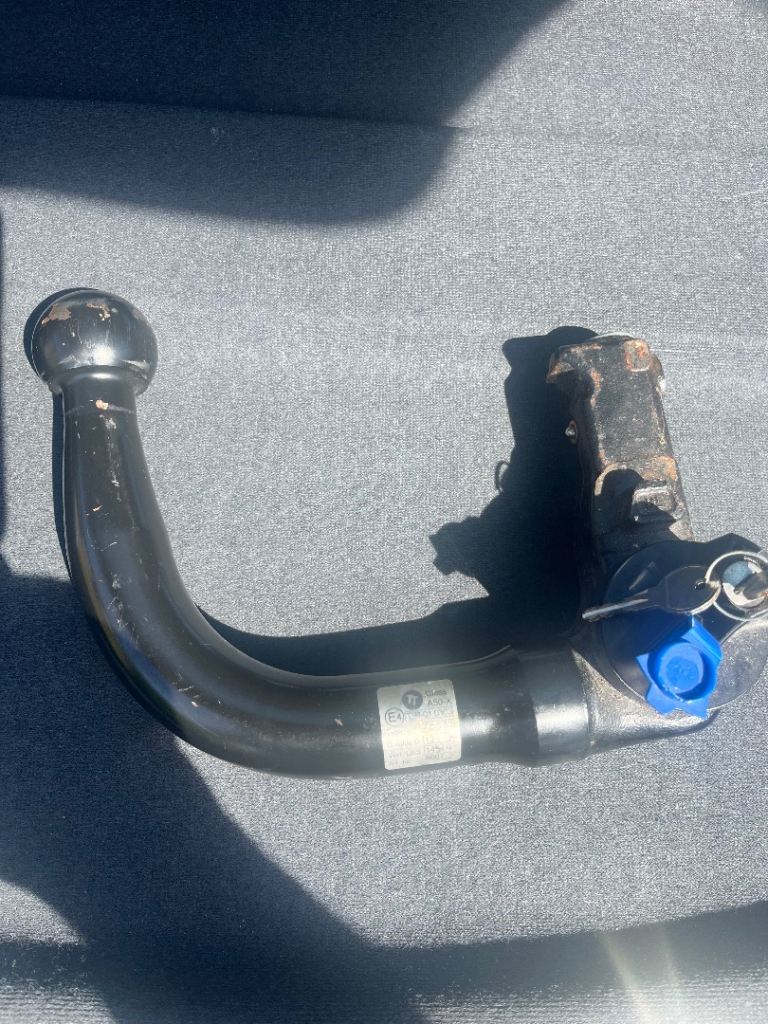 Tow bar