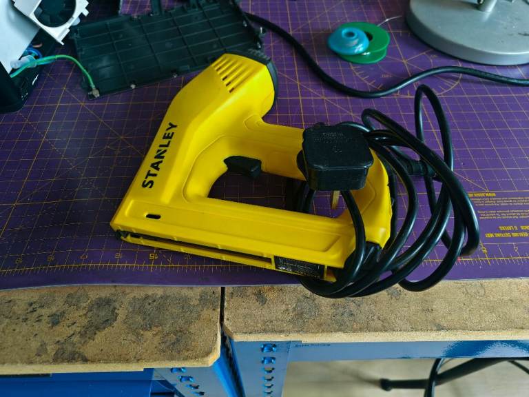 Stanley Electric Nailer Stapler – Yellow, Good Condition