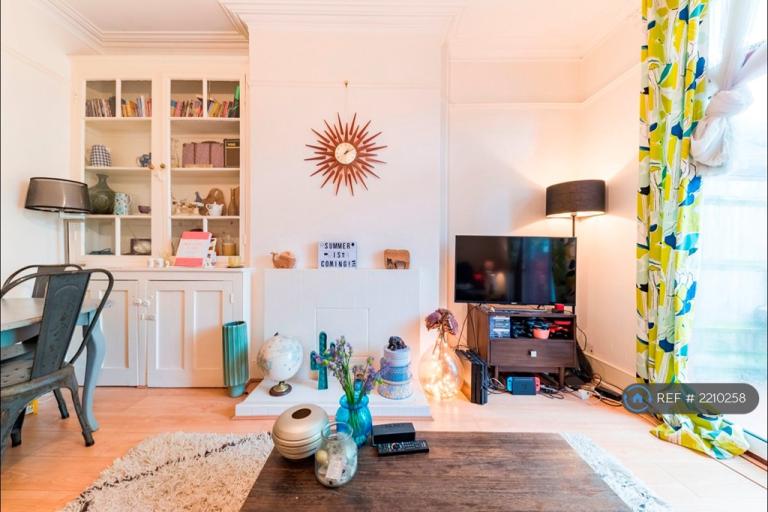 3 bedroom house in Liddell Gardens, London, NW10 (3 bed) (#2210258)