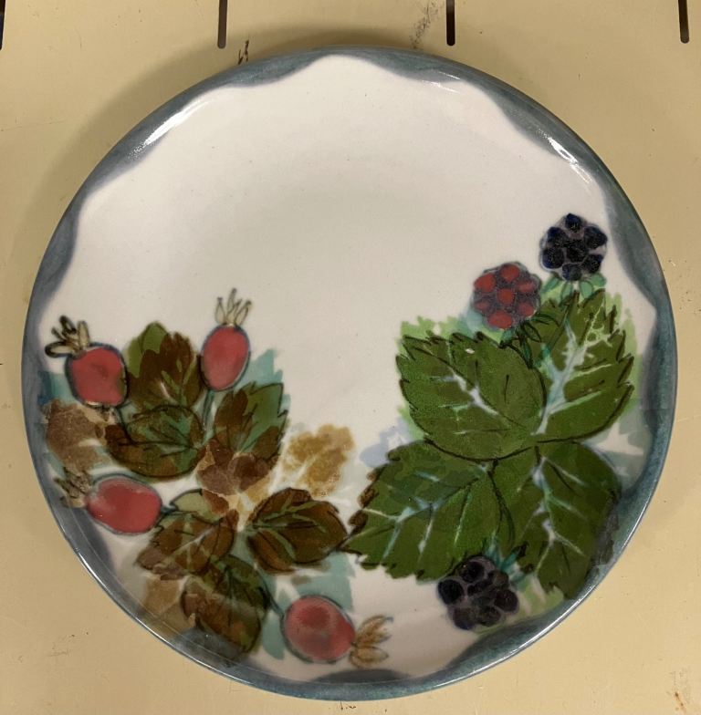 Plate - Highland Stoneware “Wild Berries” 