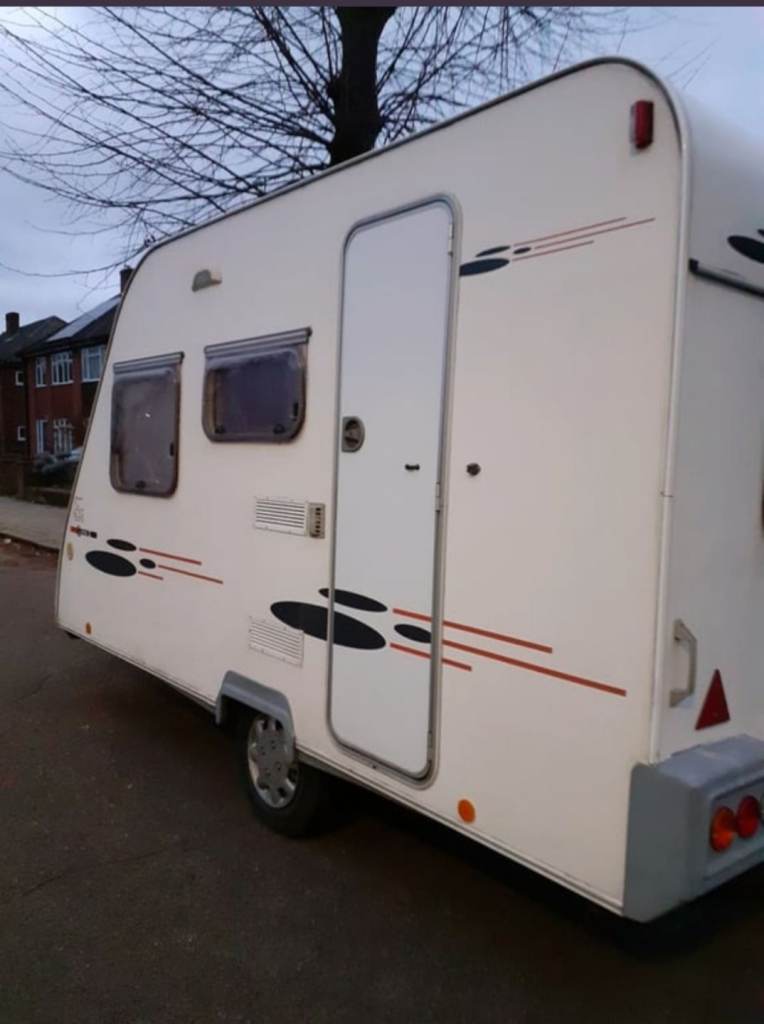 Caravan 3 birth