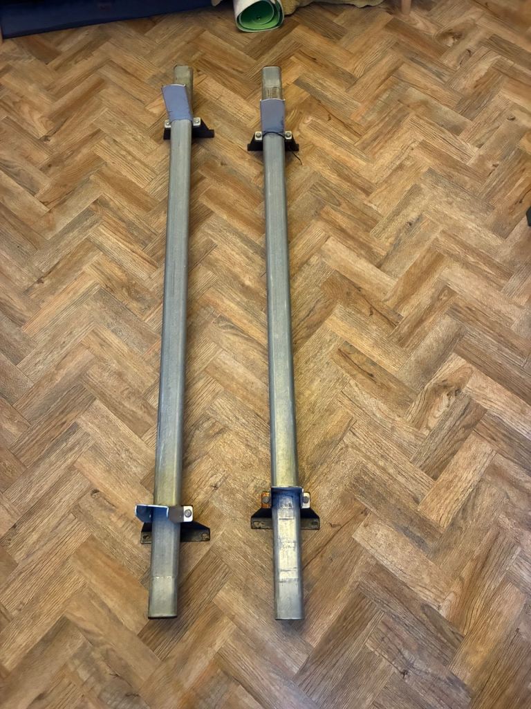 Heavy duty roof bars 