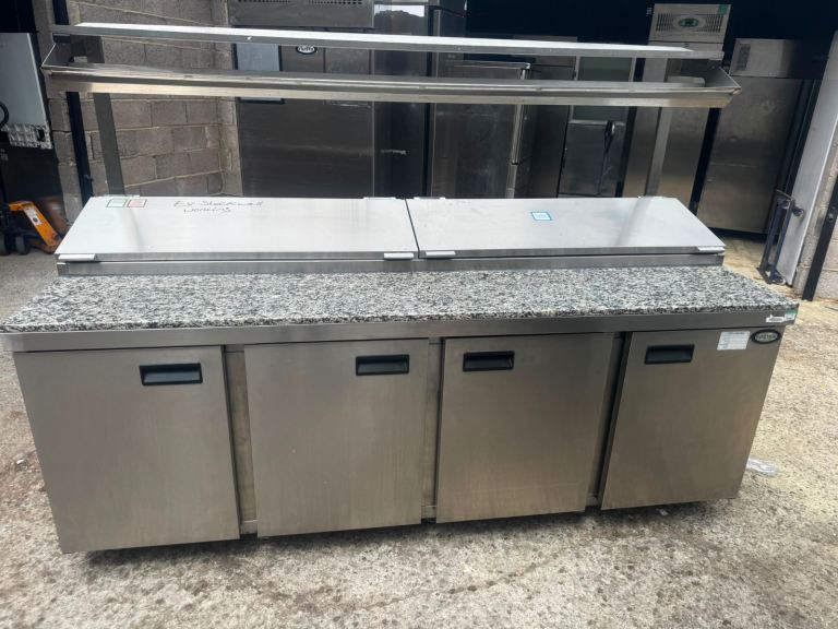 Commercial foster fridge  Refrigerated Salad Bar/Pizza Prep Counter – Good Condition