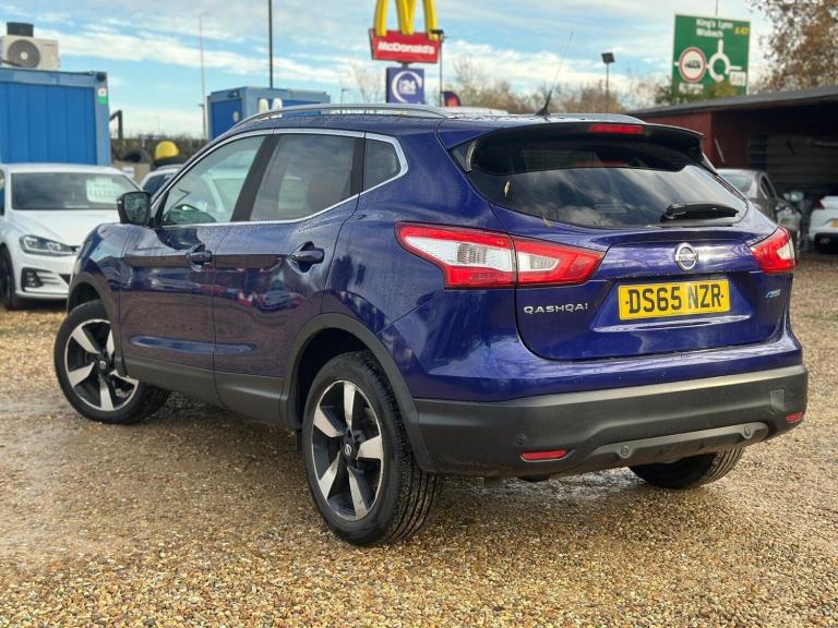 2015 Nissan Qashqai 1.5 dCi N-Tec+ 5dr HATCHBACK DIESEL Manual