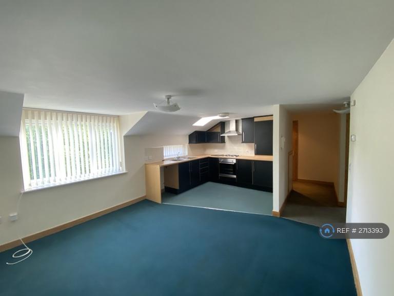 2 bedroom flat in Willow Lane, Huddersfield, HD1 (2 bed) (#2713393)