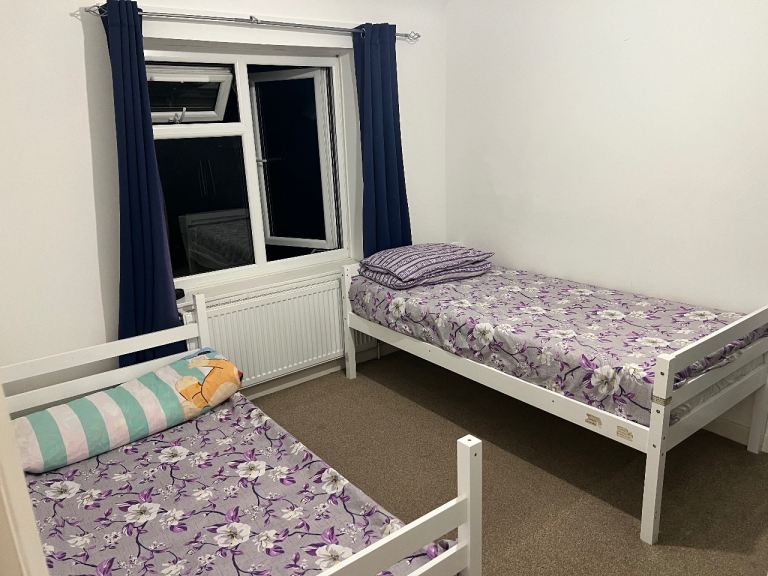 Double Room to Rent in a Family House  