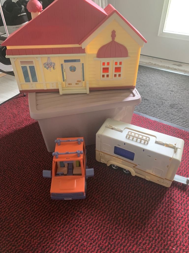 Bluey house car and caravan 
