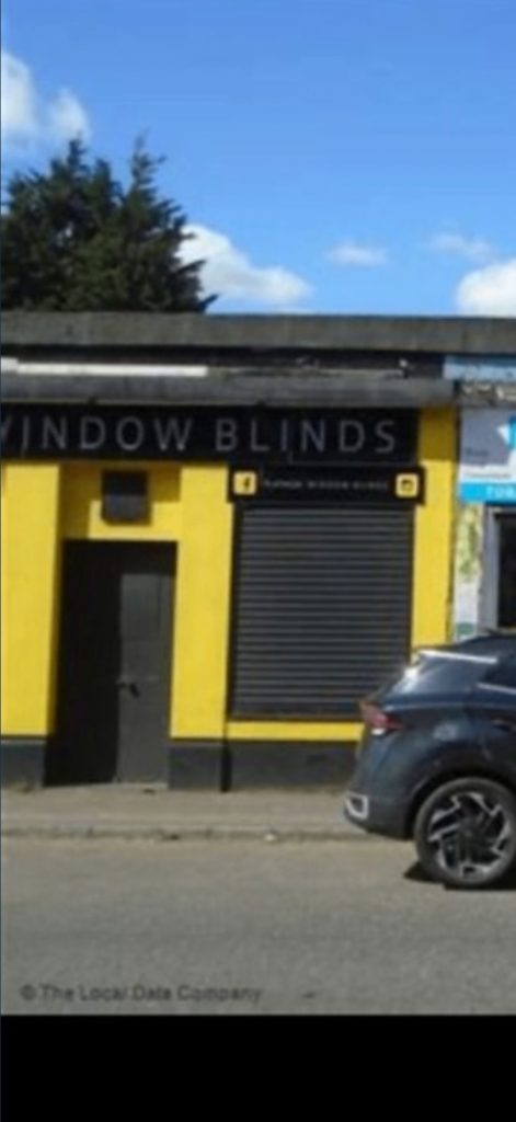 Large shop for rent in johnstone