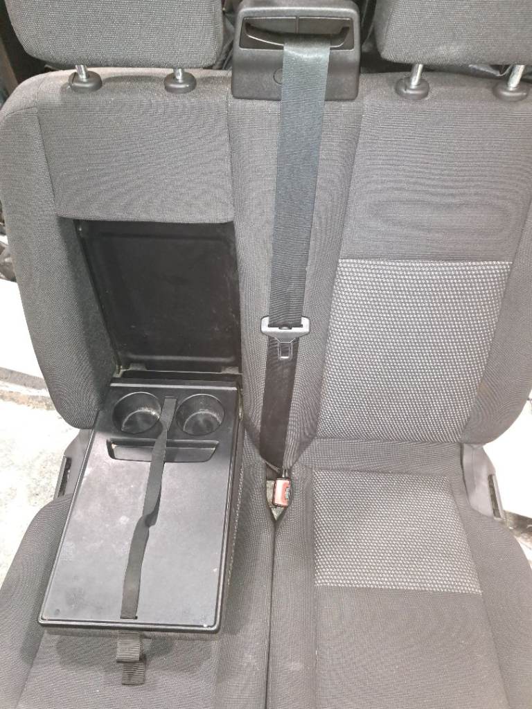 Crew cab seats 