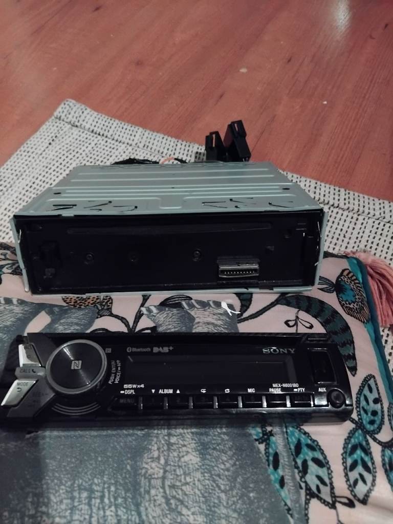 Car Bluetooth stereo 