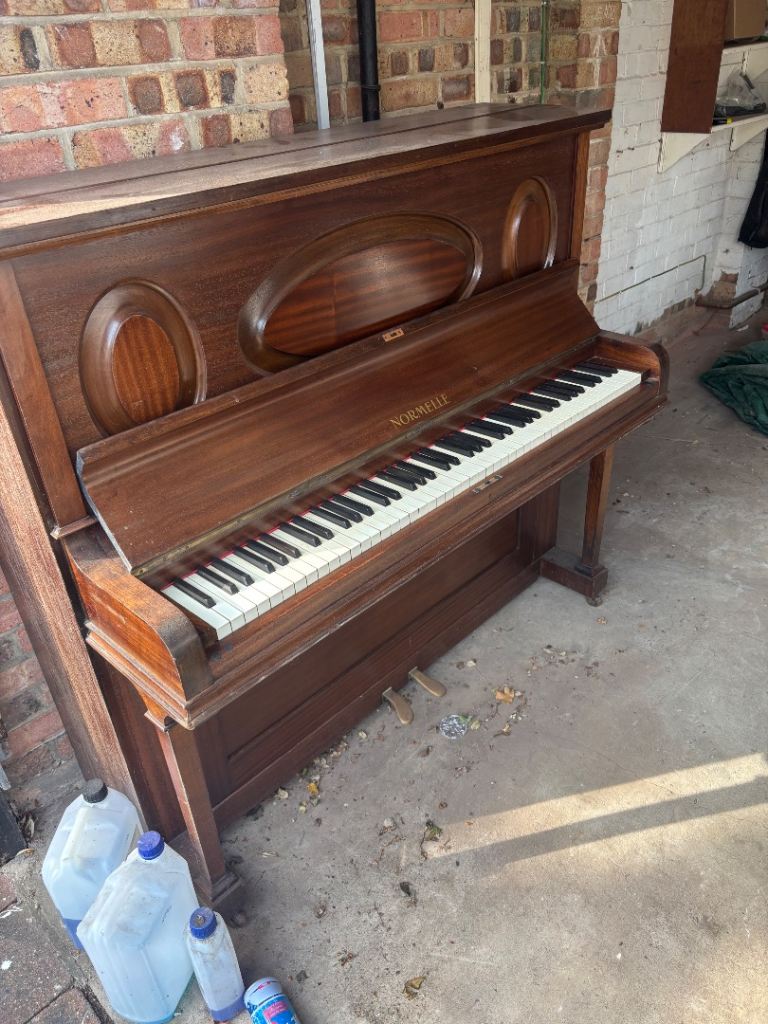 Free Piano