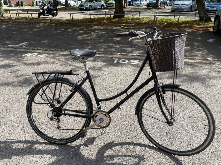 Ladies Town Bike with Basket & Kickstand hybrid bike