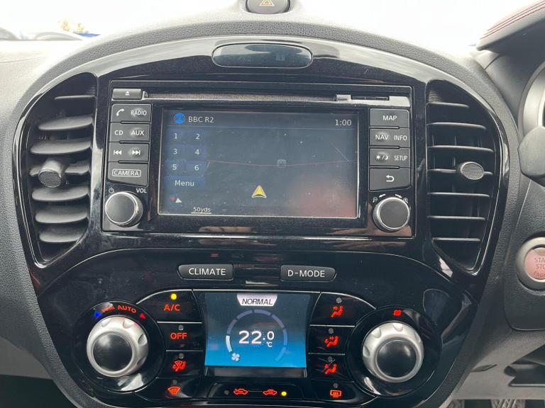 2015 Nissan Juke 1.2 DIG-T Tekna Euro 5 (s/s) 5dr Euro 5 HATCHBACK Petrol Manual