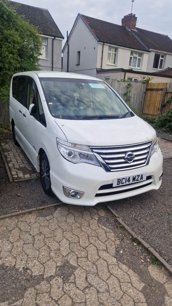 Nissan, Serena, 